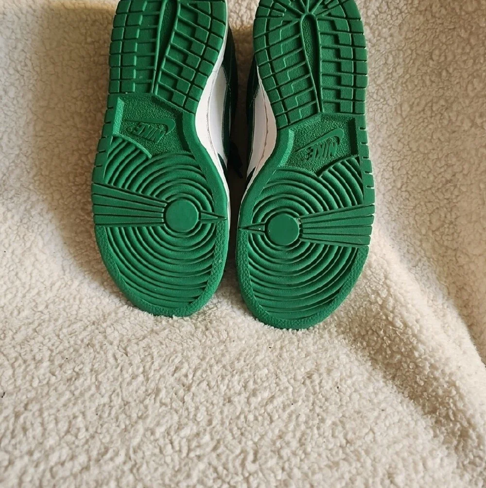 Nike Teal Knit BOYS Athletic Shoe Interior